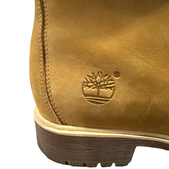 Women’s TIMBERLAND Suede Leather Classic Waterproof Boots, Size 8.5. - Picture 2 of 9